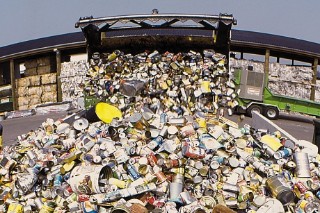 Recycling von Blechdosen